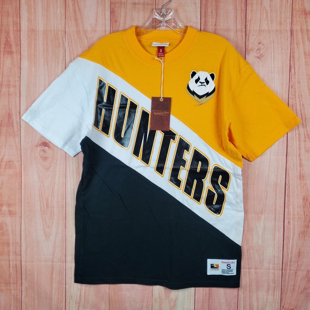 Mitchell & Ness Owl Play Men T-Shirt Sz Small Yellow White Black Chengdu Hunters